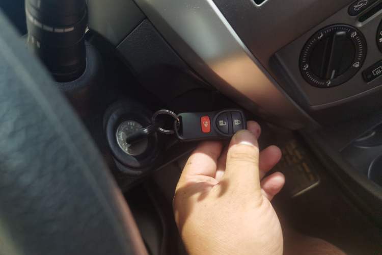 Used Nissan Livina 2013 Jingrui 1.6XL Manual Comfort Edition Vehicle Key