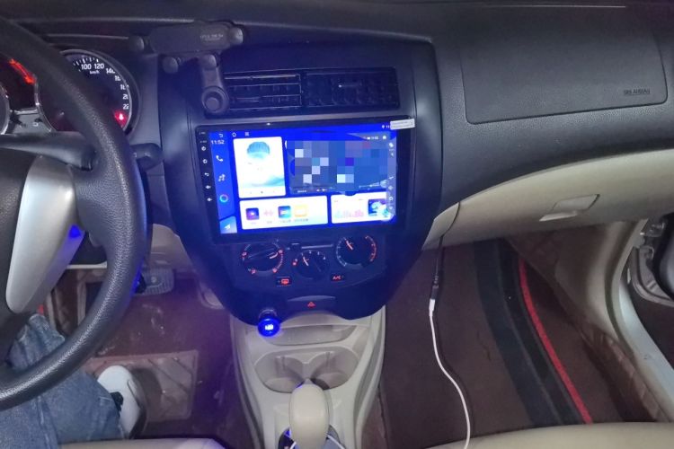 Used Nissan Livina 2013 1.6XL CVT Luxury Edition Audio And AC Panel
