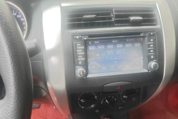 Used Nissan Livina 2013 1.6XE Manual Comfort Edition Audio And AC Panel