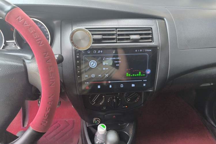 Used Nissan Livina 2013 1.6XE CVT Comfort Edition Audio And AC Panel
