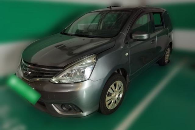 Ojetý Nissan Livina 2013 1.6XE Manual Comfort Edition