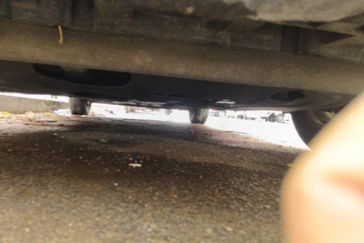 Used Nissan Livina 2013 1.6XL Manual Luxury Edition Chassis Front