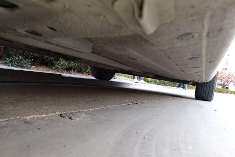 Used Nissan Livina 2013 1.6XE Manual Comfort Edition Chassis Front Left