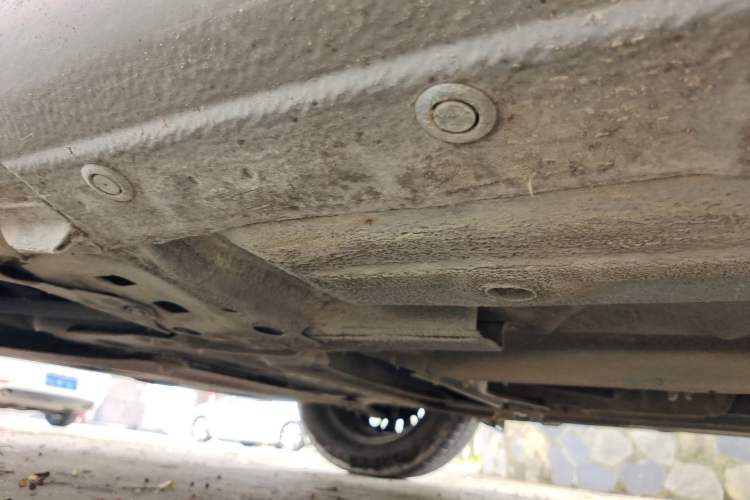 Used Nissan Livina 2013 1.6XE Manual Comfort Edition Chassis Front Left