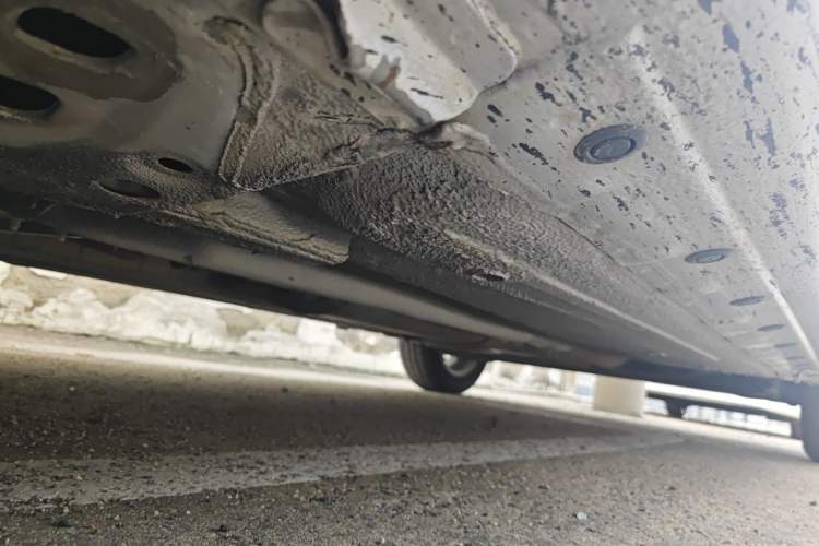 Used Nissan Livina 2013 1.6XL Manual Luxury Edition Chassis Front Left