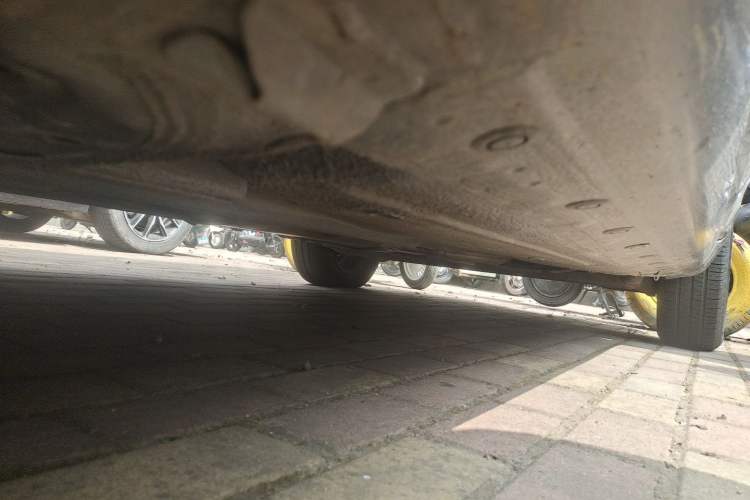 Used Nissan Livina 2013 1.6XE Manual Comfort Edition Chassis Front Left