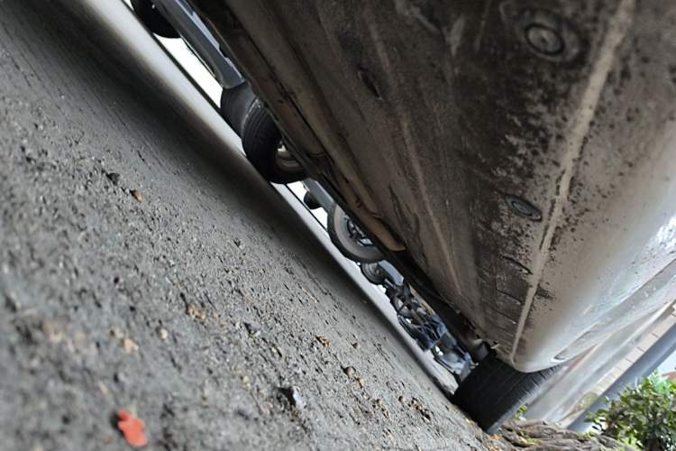 Used Nissan Livina 2013 1.6XE Manual Comfort Edition Chassis Front Left