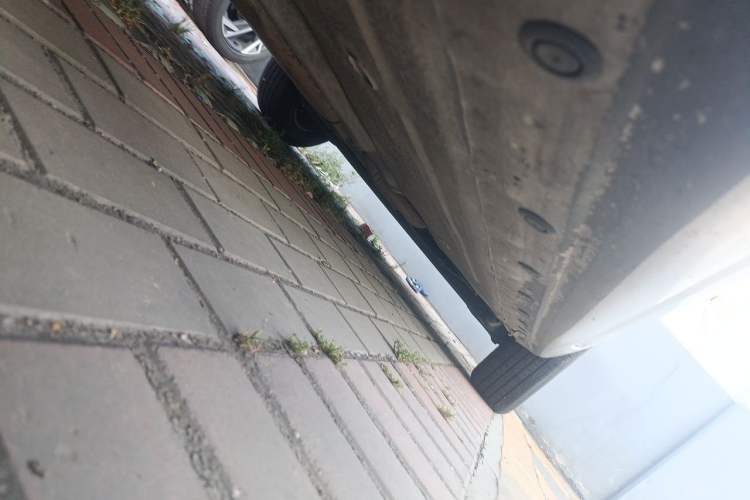 Used Nissan Livina 2013 1.6XE Manual Comfort Edition Chassis Front Left