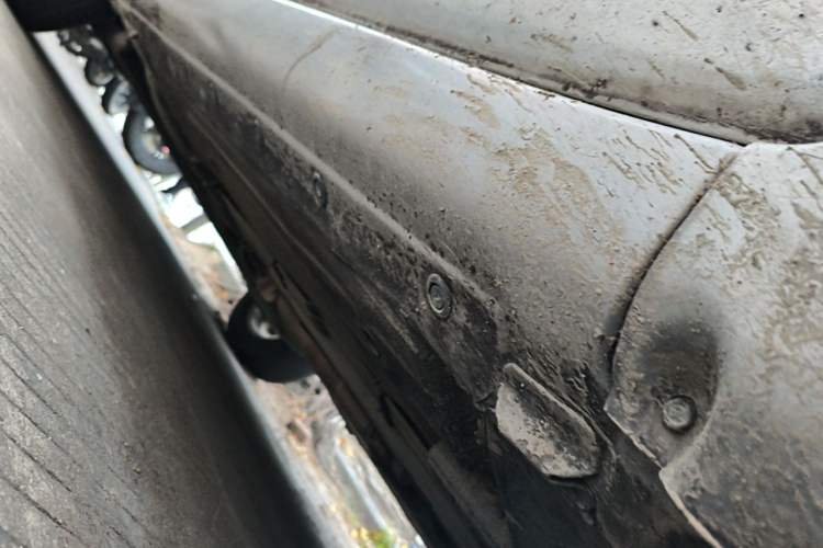 Used Nissan Livina 2013 1.6XE Manual Comfort Edition Chassis Front Right
