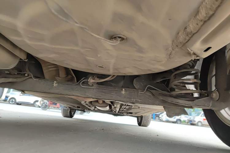 Used Nissan Livina 2013 1.6XE Manual Comfort Edition Chassis Rear