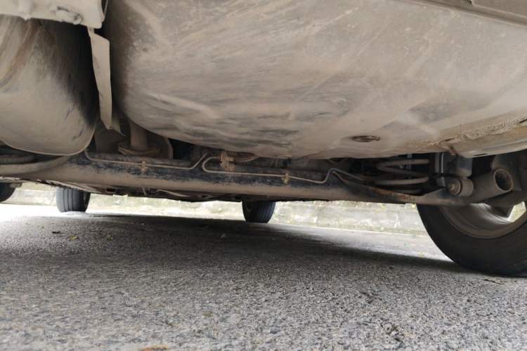Used Nissan Livina 2013 Jingrui 1.6XL Manual Comfort Edition Chassis Rear