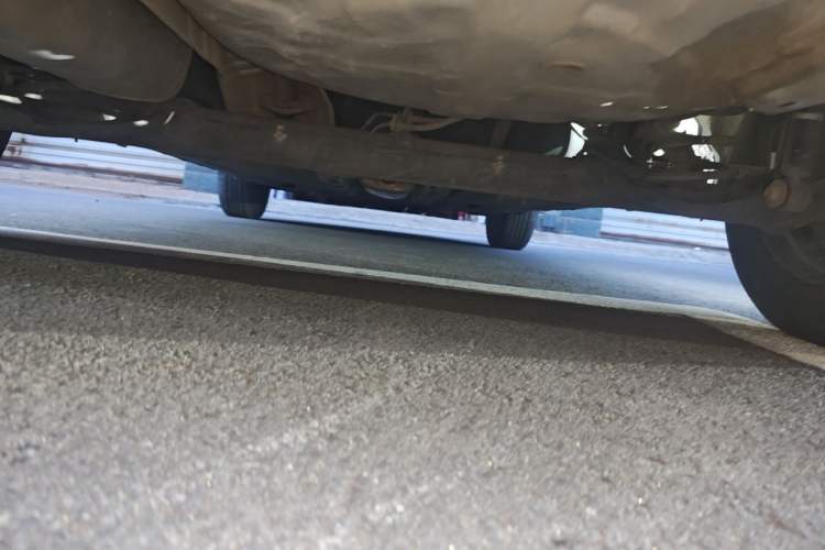 Used Nissan Livina 2013 1.6XE Manual Comfort Edition Chassis Rear