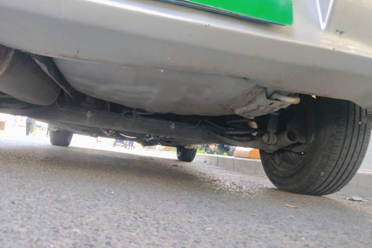 Used Nissan Livina 2013 1.6XE Manual Comfort Edition Chassis Rear