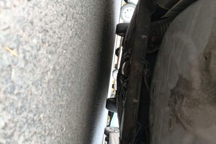 Used Nissan Livina 2013 1.6XE Manual Comfort Edition Chassis Rear