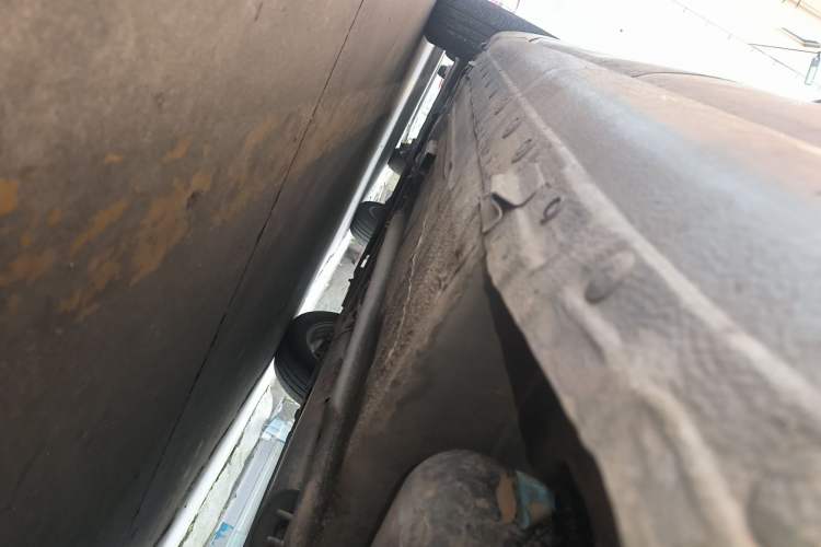Used Nissan Livina 2013 1.6XE Manual Comfort Edition Chassis Rear Left
