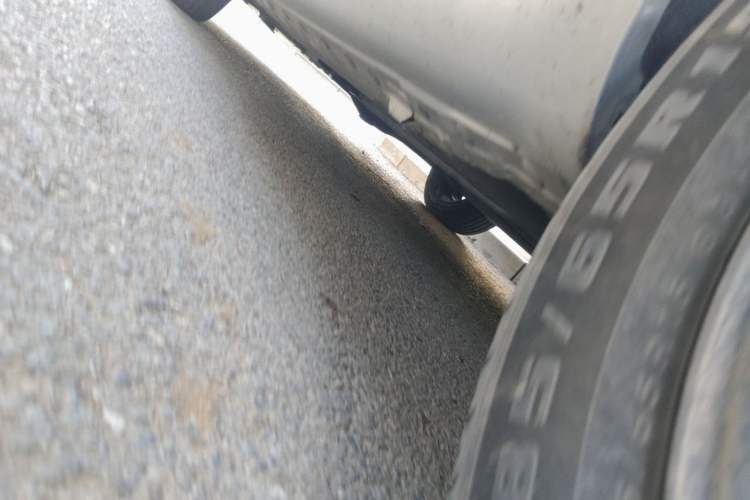 Used Nissan Livina 2013 1.6XE Manual Comfort Edition Chassis Rear Left