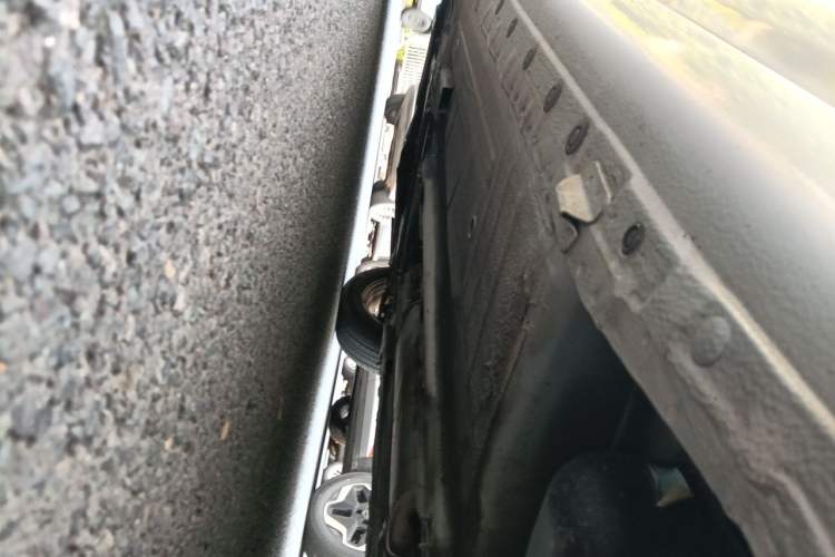 Used Nissan Livina 2013 1.6XE Manual Comfort Edition Chassis Rear Left