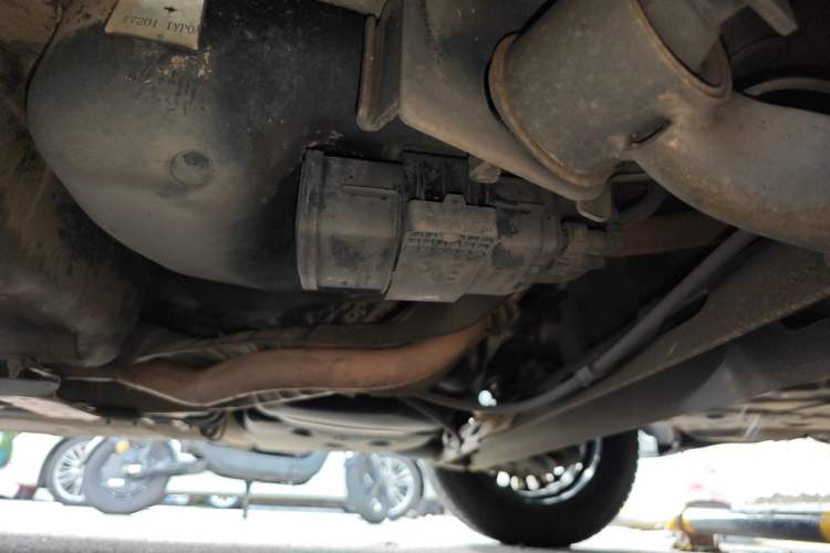Used Nissan Livina 2013 1.6XE Manual Comfort Edition Chassis Rear Left