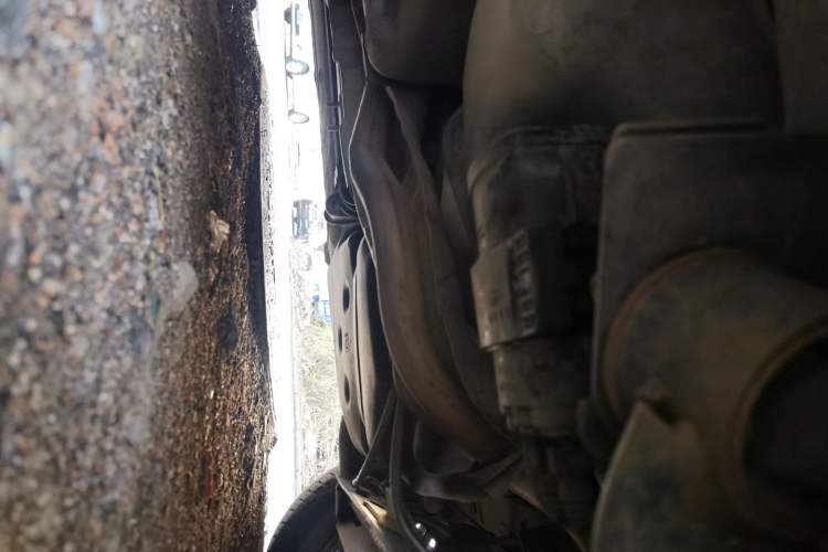 Used Nissan Livina 2013 1.6XE Manual Comfort Edition Chassis Rear Left