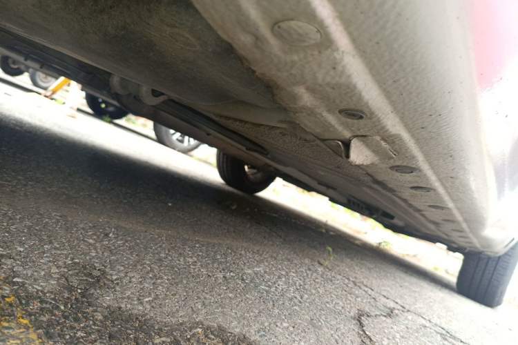 Used Nissan Livina 2013 1.6XE Manual Comfort Edition Chassis Rear Right