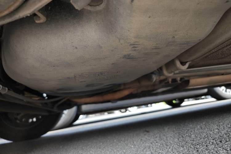 Used Nissan Livina 2013 1.6XE Manual Comfort Edition Chassis Rear Right
