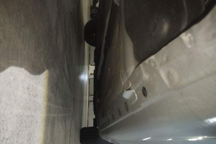 Used Nissan Livina 2013 1.6XL CVT Luxury Edition Chassis Rear Right