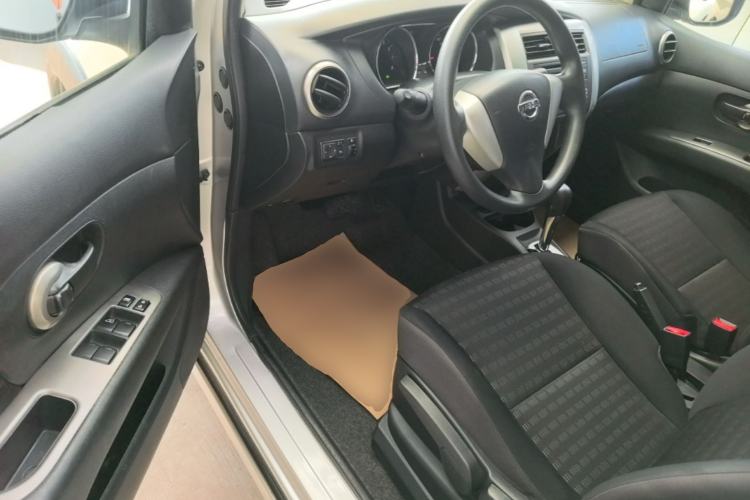 Used Nissan Livina 2013 Jinrui 1.6XL CVT Comfort Edition Driver Seat