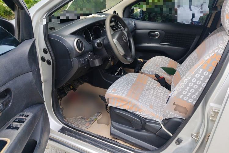 Used Nissan Livina 2013 Jingrui 1.6XL Manual Comfort Edition Driver Seat