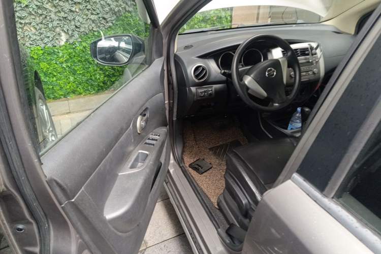 Used Nissan Livina 2013 Jinrui 1.6XL CVT Comfort Edition Driver Seat