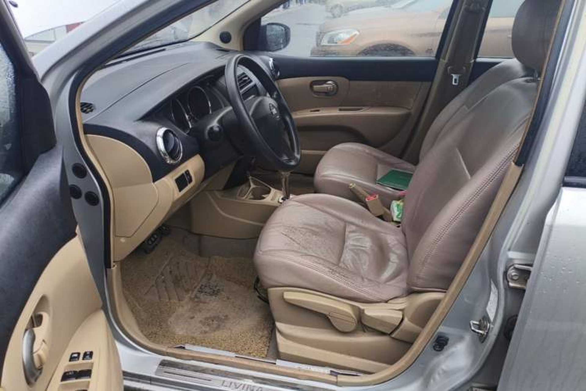 Used Nissan Livina 2013 1.6XE CVT Comfort Edition Driver Seat