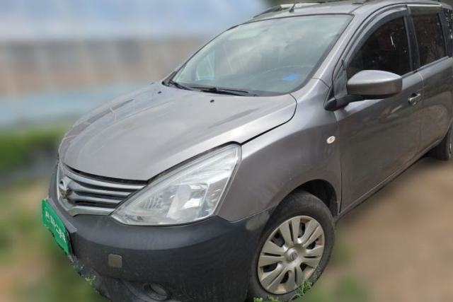 Used Nissan Livina 2013 1.6XE Manual Comfort Edition