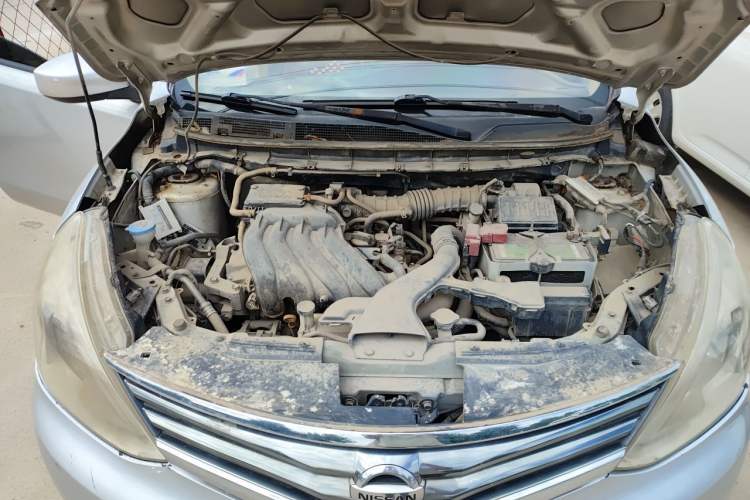 Used Nissan Livina 2013 1.6XE Manual Comfort Edition Engine Bay