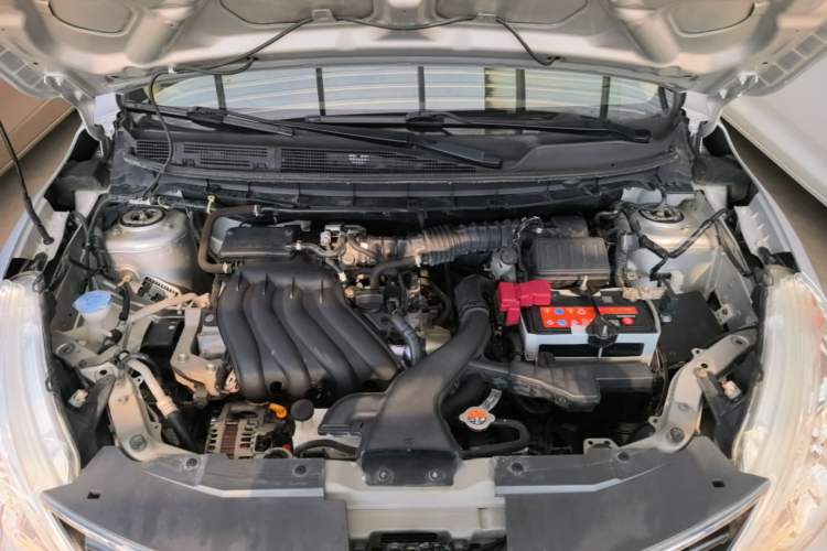 Used Nissan Livina 2013 Jinrui 1.6XL CVT Comfort Edition Engine Bay