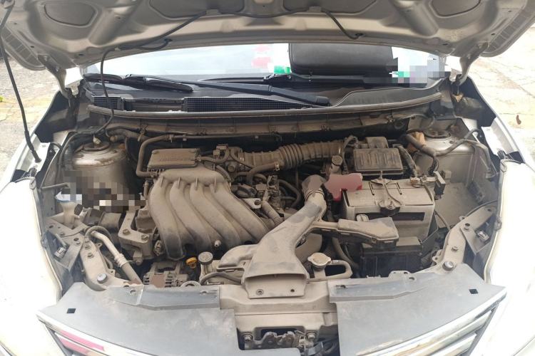 Used Nissan Livina 2013 1.6XE Manual Comfort Edition Engine Bay