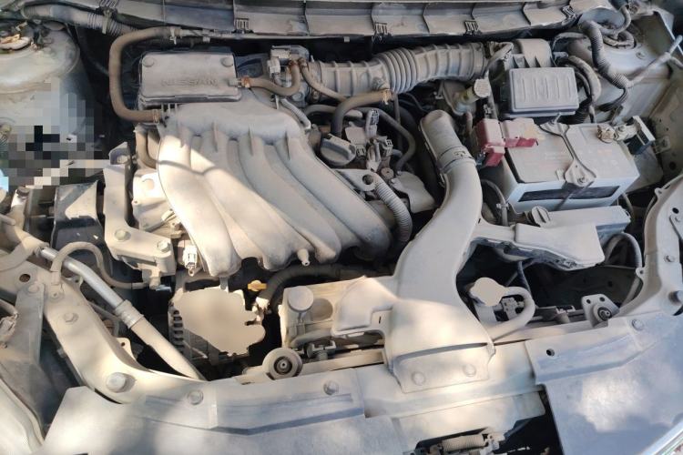 Used Nissan Livina 2013 1.6XL Manual Luxury Edition Engine Bay