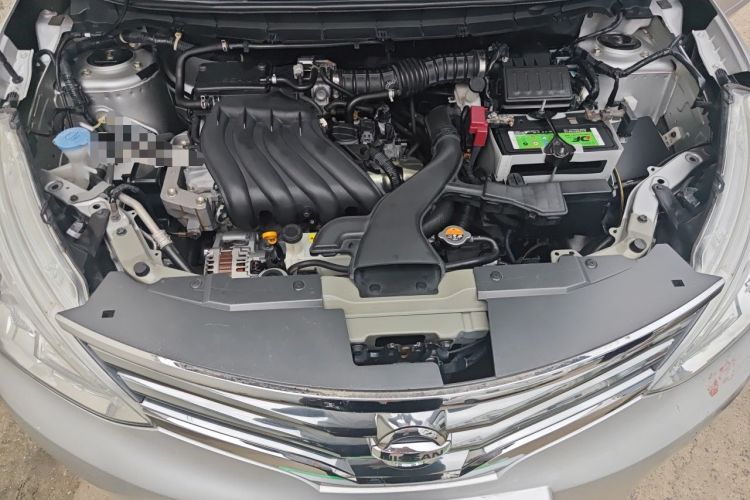 Used Nissan Livina 2013 1.6XL Manual Luxury Edition Engine Bay