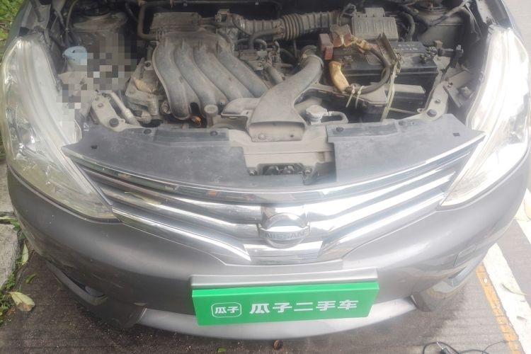 Used Nissan Livina 2013 1.6XE Manual Comfort Edition Engine Bay