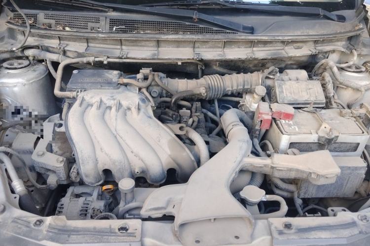 Used Nissan Livina 2013 1.6XE Manual Comfort Edition Engine Bay