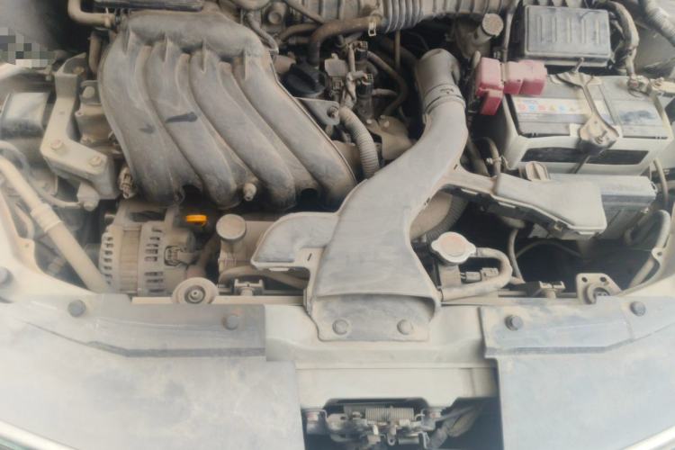 Used Nissan Livina 2013 1.6XE Manual Comfort Edition Engine Bay