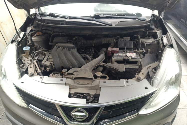 Used Nissan Livina 2013 Jinrui 1.6XL CVT Comfort Edition Engine Bay