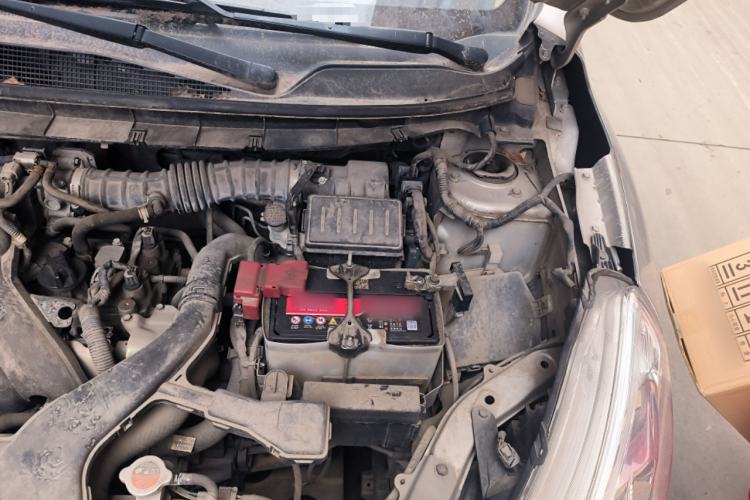 Used Nissan Livina 2013 1.6XE Manual Comfort Edition Engine Bay Left