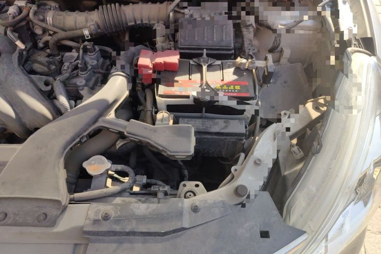 Used Nissan Livina 2013 1.6XE CVT Comfort Edition Engine Bay Left