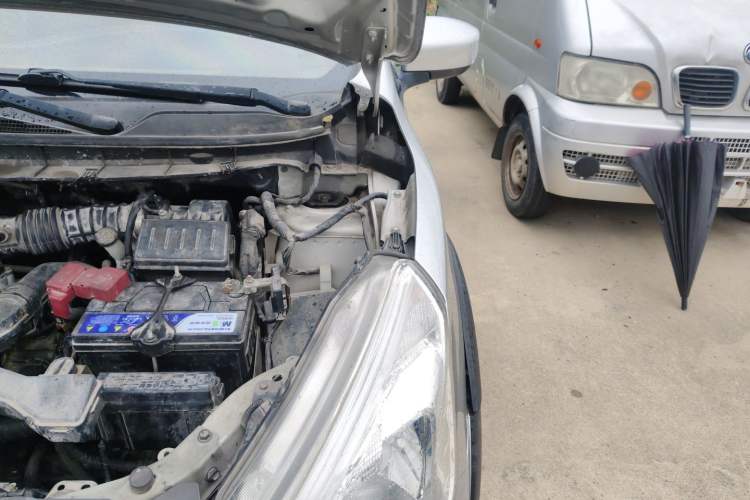 Used Nissan Livina 2013 Jinrui 1.6XL CVT Comfort Edition Engine Bay Left