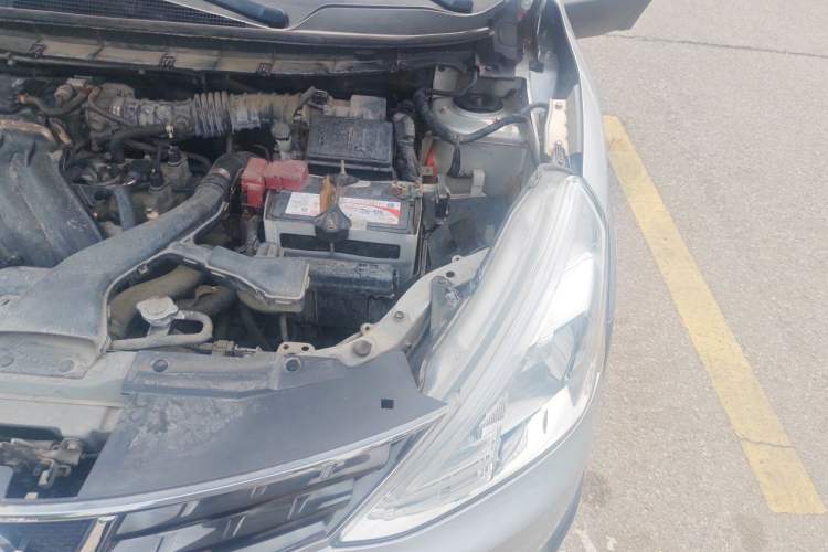 Used Nissan Livina 2013 Jinrui 1.6XL CVT Comfort Edition Engine Bay Left