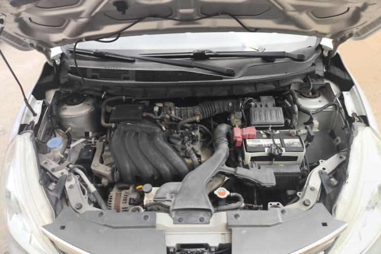 Used Nissan Livina 2013 1.6XE CVT Comfort Edition Engine Bay
