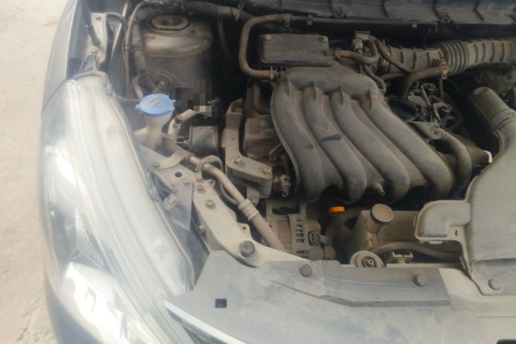 Used Nissan Livina 2013 1.6XE Manual Comfort Edition Engine Bay Right