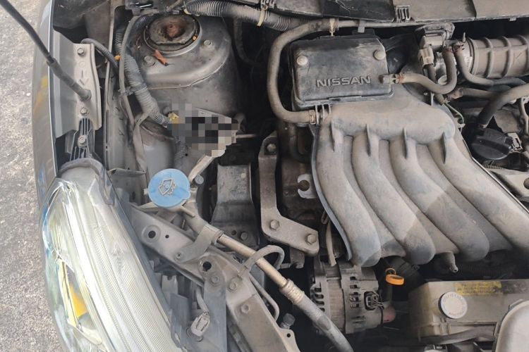 Used Nissan Livina 2013 1.6XE CVT Comfort Edition Engine Bay Right