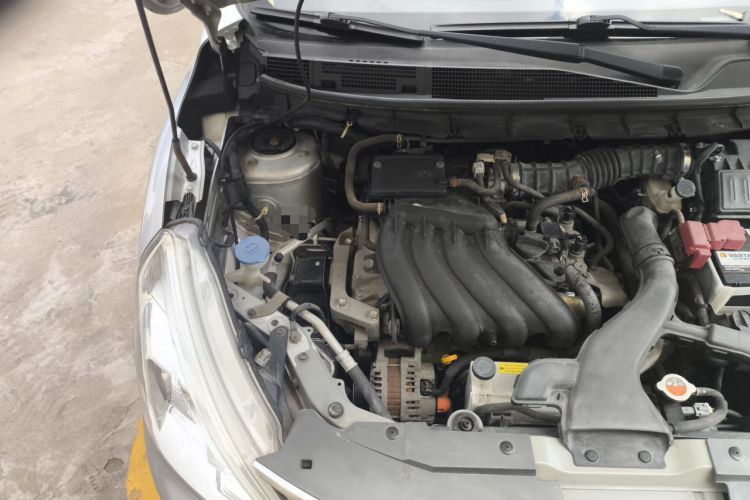 Used Nissan Livina 2013 1.6XE CVT Comfort Edition Engine Bay Right