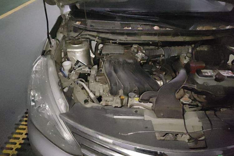 Used Nissan Livina 2013 1.6XE CVT Comfort Edition Engine Bay Right