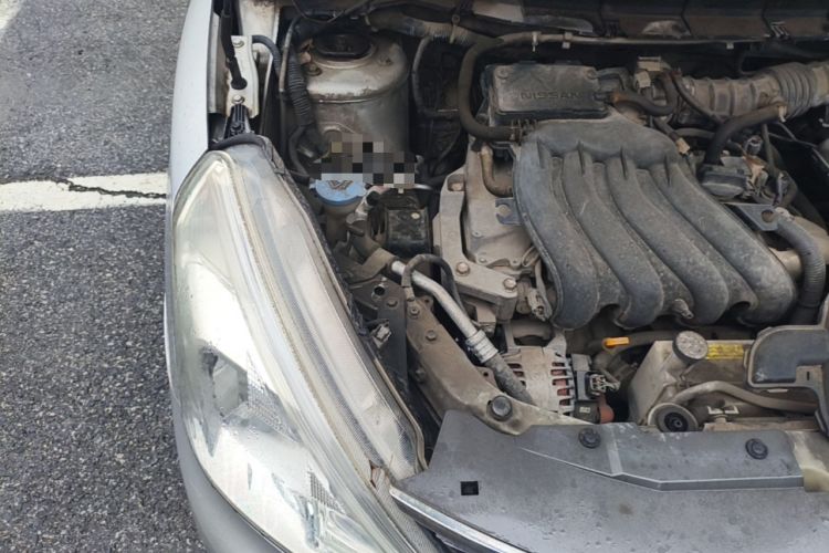 Used Nissan Livina 2013 1.6XE CVT Comfort Edition Engine Bay Right